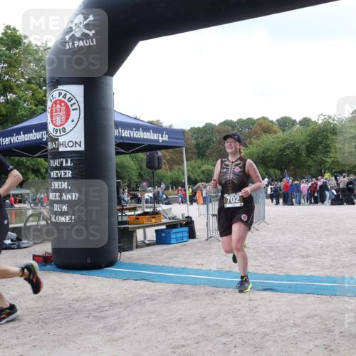 14.09.2025 - Stadtparktriathlon Strokosch-Dieckow http://msf.ph/oto/8886943 14.09.2025 11:31:45 Ziel 702, 764 meine-sportfotos.de