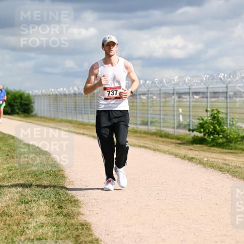 14.09.2025 - Airport Race Dr. Thomas Lammeyer http://msf.ph/oto/8886945 14.09.2025 12:48:43 Laufen 737 meine-sportfotos.de