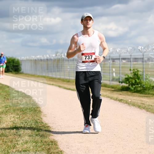 14.09.2025 - Airport Race Dr. Thomas Lammeyer http://msf.ph/oto/8886960 14.09.2025 12:48:44 Laufen 737 meine-sportfotos.de