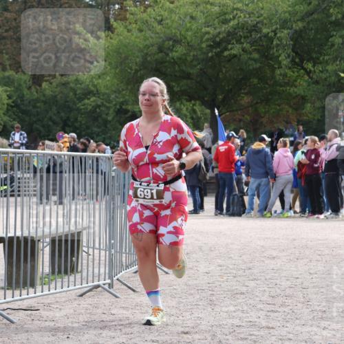 14.09.2025 - Stadtparktriathlon Strokosch-Dieckow http://msf.ph/oto/8886973 14.09.2025 11:32:12 Ziel 691, 788 meine-sportfotos.de