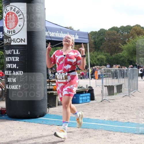14.09.2025 - Stadtparktriathlon Strokosch-Dieckow http://msf.ph/oto/8886982 14.09.2025 11:32:13 Ziel 688, 691, 788 meine-sportfotos.de
