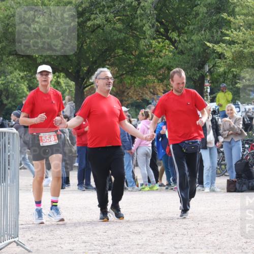 14.09.2025 - Stadtparktriathlon Strokosch-Dieckow http://msf.ph/oto/8887000 14.09.2025 11:32:31 Ziel 558 meine-sportfotos.de