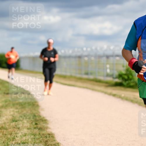 14.09.2025 - Airport Race Dr. Thomas Lammeyer http://msf.ph/oto/8887014 14.09.2025 12:48:57 Laufen 228, 105 meine-sportfotos.de