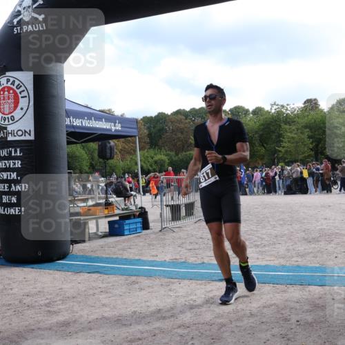 14.09.2025 - Stadtparktriathlon Strokosch-Dieckow http://msf.ph/oto/8887037 14.09.2025 11:32:40 Ziel 558, 599, 677, 817 meine-sportfotos.de