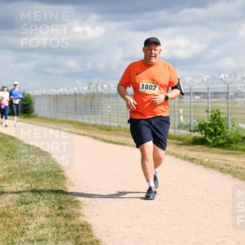 14.09.2025 - Airport Race Dr. Thomas Lammeyer http://msf.ph/oto/8887040 14.09.2025 12:49:06 Laufen 1802 meine-sportfotos.de