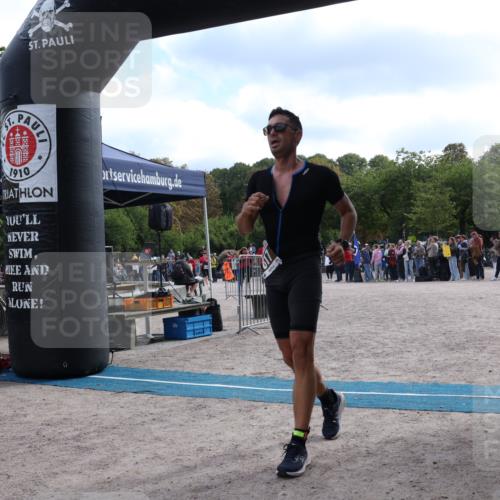 14.09.2025 - Stadtparktriathlon Strokosch-Dieckow http://msf.ph/oto/8887041 14.09.2025 11:32:40 Ziel 558, 599, 677, 817 meine-sportfotos.de