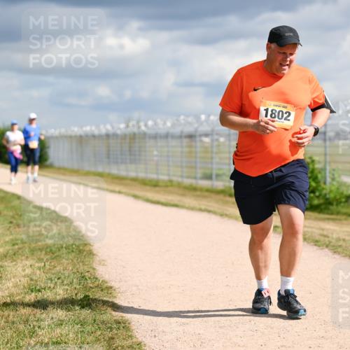 14.09.2025 - Airport Race Dr. Thomas Lammeyer http://msf.ph/oto/8887054 14.09.2025 12:49:07 Laufen 1802 meine-sportfotos.de