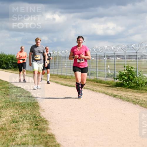 14.09.2025 - Airport Race Dr. Thomas Lammeyer http://msf.ph/oto/8887159 14.09.2025 12:49:29 Laufen 4247, 781 meine-sportfotos.de