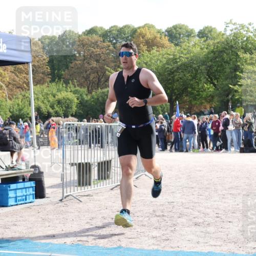 14.09.2025 - Stadtparktriathlon Strokosch-Dieckow http://msf.ph/oto/8887226 14.09.2025 11:35:08 Ziel 749 meine-sportfotos.de
