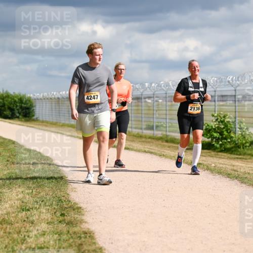 14.09.2025 - Airport Race Dr. Thomas Lammeyer http://msf.ph/oto/8887229 14.09.2025 12:49:34 Laufen 4247, 2136 meine-sportfotos.de