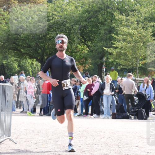 14.09.2025 - Stadtparktriathlon Strokosch-Dieckow http://msf.ph/oto/8887239 14.09.2025 11:35:18 Ziel 752, 811 meine-sportfotos.de