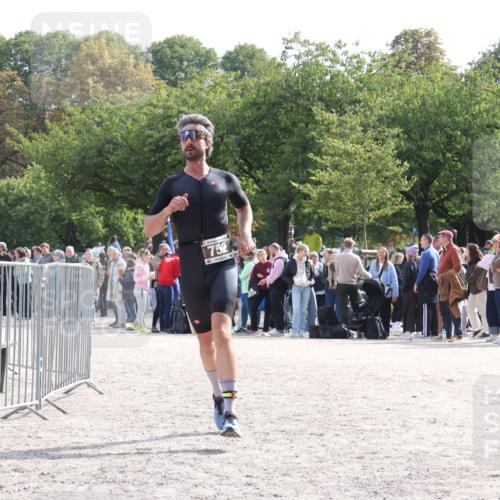 14.09.2025 - Stadtparktriathlon Strokosch-Dieckow http://msf.ph/oto/8887242 14.09.2025 11:35:19 Ziel 752, 811 meine-sportfotos.de