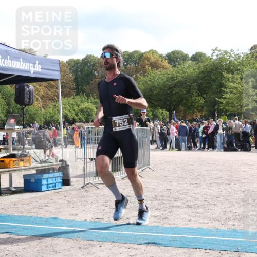 14.09.2025 - Stadtparktriathlon Strokosch-Dieckow http://msf.ph/oto/8887248 14.09.2025 11:35:20 Ziel 752, 811 meine-sportfotos.de
