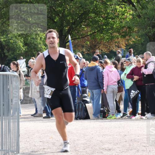 14.09.2025 - Stadtparktriathlon Strokosch-Dieckow http://msf.ph/oto/8887272 14.09.2025 11:35:26 Ziel 750, 752, 811 meine-sportfotos.de