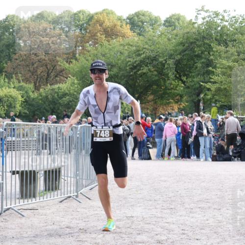 14.09.2025 - Stadtparktriathlon Strokosch-Dieckow http://msf.ph/oto/8887296 14.09.2025 11:35:45 Ziel 748 meine-sportfotos.de