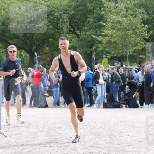 14.09.2025 - Stadtparktriathlon Strokosch-Dieckow http://msf.ph/oto/8887307 14.09.2025 11:36:01 Ziel 759, 783 meine-sportfotos.de