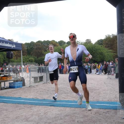 14.09.2025 - Stadtparktriathlon Strokosch-Dieckow http://msf.ph/oto/8887392 14.09.2025 11:37:44 Ziel 743, 813 meine-sportfotos.de