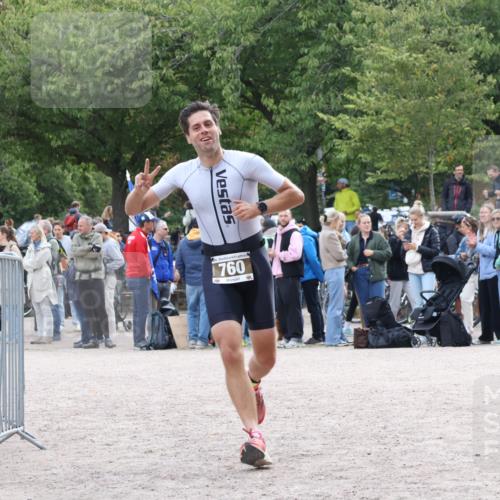 14.09.2025 - Stadtparktriathlon Strokosch-Dieckow http://msf.ph/oto/8887427 14.09.2025 11:38:38 Ziel 760 meine-sportfotos.de