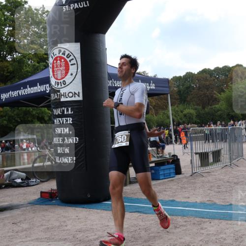 14.09.2025 - Stadtparktriathlon Strokosch-Dieckow http://msf.ph/oto/8887432 14.09.2025 11:38:40 Ziel 692, 760 meine-sportfotos.de