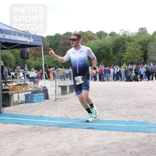 14.09.2025 - Stadtparktriathlon Strokosch-Dieckow http://msf.ph/oto/8887452 14.09.2025 11:39:03 Ziel 712, 728 meine-sportfotos.de