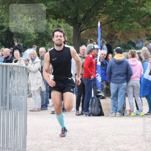 14.09.2025 - Stadtparktriathlon Strokosch-Dieckow http://msf.ph/oto/8887455 14.09.2025 11:39:24 Ziel 645, 766 meine-sportfotos.de