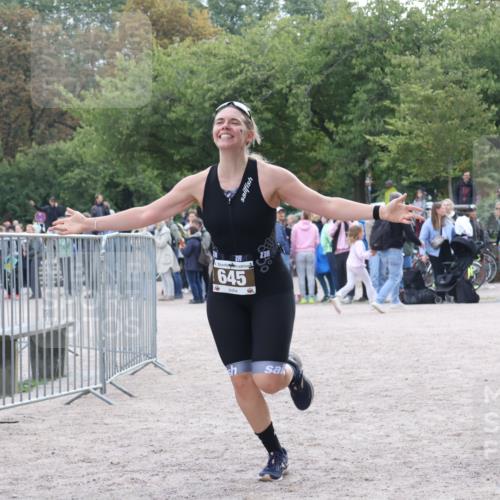 14.09.2025 - Stadtparktriathlon Strokosch-Dieckow http://msf.ph/oto/8887466 14.09.2025 11:39:30 Ziel 645, 766 meine-sportfotos.de