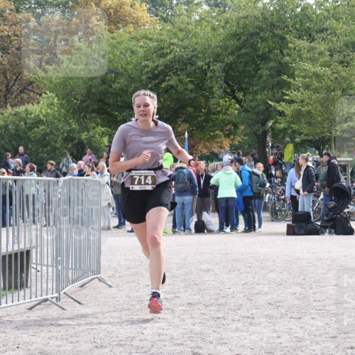 14.09.2025 - Stadtparktriathlon Strokosch-Dieckow http://msf.ph/oto/8887525 14.09.2025 11:42:41 Ziel 714, 729, 762 meine-sportfotos.de