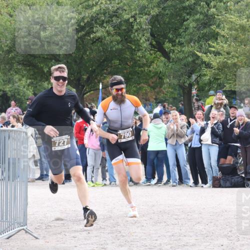 14.09.2025 - Stadtparktriathlon Strokosch-Dieckow http://msf.ph/oto/8887569 14.09.2025 11:43:07 Ziel 631, 727, 740, 790 meine-sportfotos.de