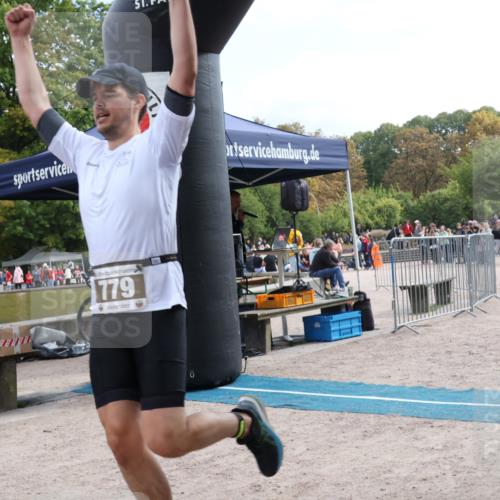 14.09.2025 - Stadtparktriathlon Strokosch-Dieckow http://msf.ph/oto/8887609 14.09.2025 11:44:26 Ziel 779, 785 meine-sportfotos.de