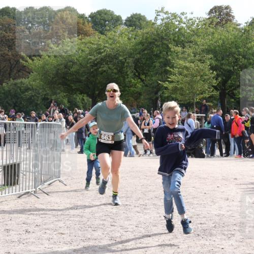 14.09.2025 - Stadtparktriathlon Strokosch-Dieckow http://msf.ph/oto/8887635 14.09.2025 11:44:54 Ziel 663 meine-sportfotos.de