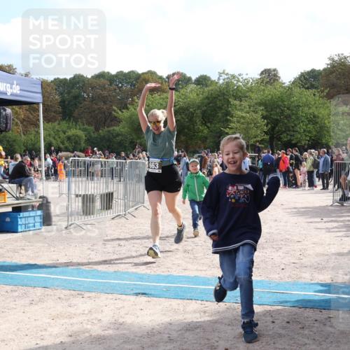 14.09.2025 - Stadtparktriathlon Strokosch-Dieckow http://msf.ph/oto/8887638 14.09.2025 11:44:55 Ziel 663 meine-sportfotos.de
