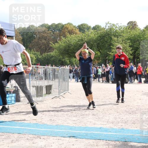 14.09.2025 - Stadtparktriathlon Strokosch-Dieckow http://msf.ph/oto/8887658 14.09.2025 11:46:08 Ziel 582 meine-sportfotos.de
