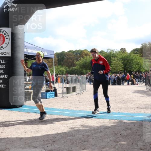 14.09.2025 - Stadtparktriathlon Strokosch-Dieckow http://msf.ph/oto/8887664 14.09.2025 11:46:09 Ziel 582 meine-sportfotos.de