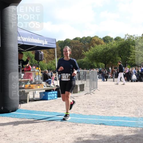 14.09.2025 - Stadtparktriathlon Strokosch-Dieckow http://msf.ph/oto/8887672 14.09.2025 11:46:26 Ziel 657 meine-sportfotos.de