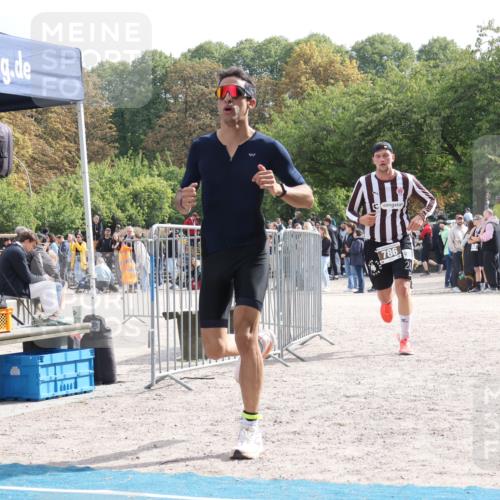 14.09.2025 - Stadtparktriathlon Strokosch-Dieckow http://msf.ph/oto/8887700 14.09.2025 11:47:12 Ziel 786, 802 meine-sportfotos.de
