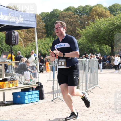 14.09.2025 - Stadtparktriathlon Strokosch-Dieckow http://msf.ph/oto/8887855 14.09.2025 11:52:27 Ziel 816 meine-sportfotos.de