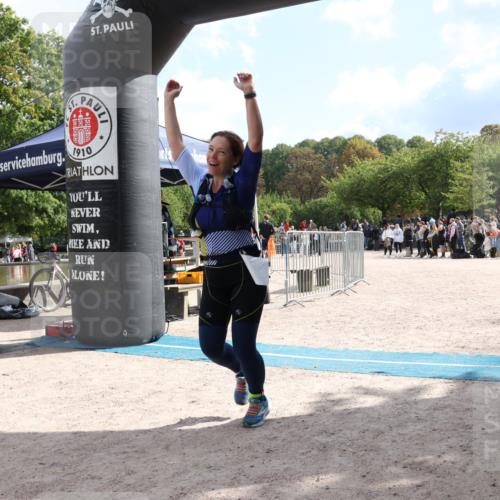 14.09.2025 - Stadtparktriathlon Strokosch-Dieckow http://msf.ph/oto/8887907 14.09.2025 11:53:37 Ziel 671 meine-sportfotos.de