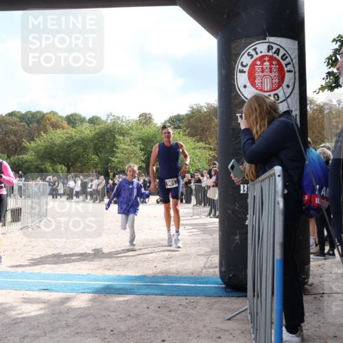 14.09.2025 - Stadtparktriathlon Strokosch-Dieckow http://msf.ph/oto/8888003 14.09.2025 11:57:23 Ziel 679, 901 meine-sportfotos.de