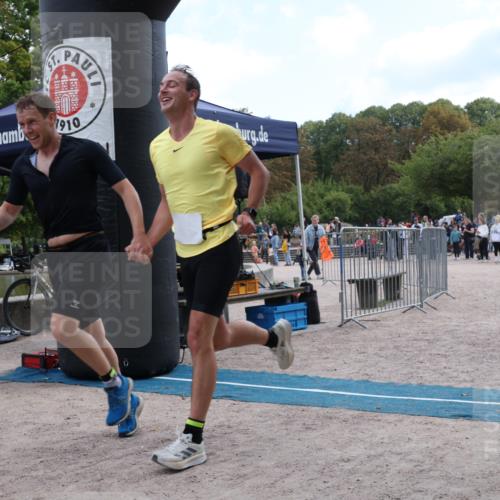 14.09.2025 - Stadtparktriathlon Strokosch-Dieckow http://msf.ph/oto/8888062 14.09.2025 11:59:19 Ziel 841, 889, 905 meine-sportfotos.de