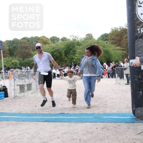 14.09.2025 - Stadtparktriathlon Strokosch-Dieckow http://msf.ph/oto/8888097 14.09.2025 12:00:05 Ziel 835, 838 meine-sportfotos.de