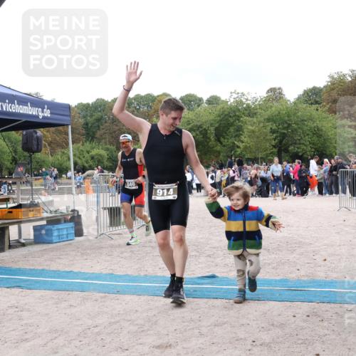 14.09.2025 - Stadtparktriathlon Strokosch-Dieckow http://msf.ph/oto/8888132 14.09.2025 12:00:33 Ziel 724, 846, 914 meine-sportfotos.de