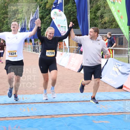 14.09.2025 - Airport Race Strokosch-Dieckow http://msf.ph/oto/8888167 14.09.2025 12:58:12 Ziel 165, 1824, 2131 meine-sportfotos.de