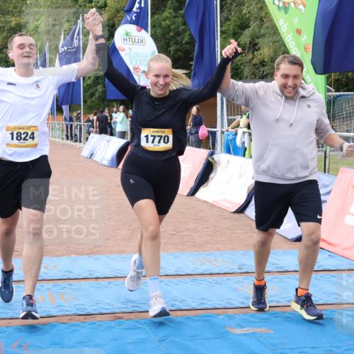 14.09.2025 - Airport Race Strokosch-Dieckow http://msf.ph/oto/8888193 14.09.2025 12:58:12 Ziel 165, 1824, 2131 meine-sportfotos.de