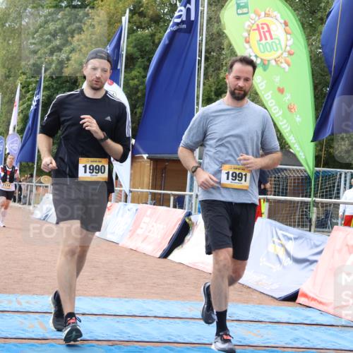 14.09.2025 - Airport Race Strokosch-Dieckow http://msf.ph/oto/8888714 14.09.2025 13:00:32 Ziel 1990, 1991, 2174 meine-sportfotos.de