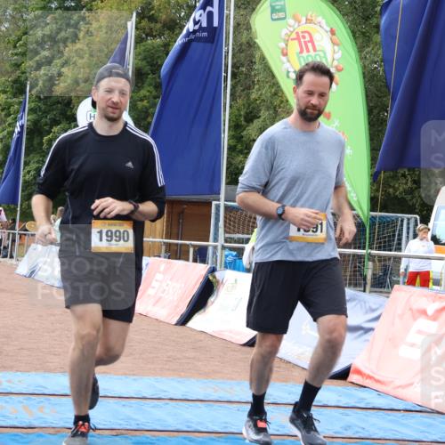 14.09.2025 - Airport Race Strokosch-Dieckow http://msf.ph/oto/8888725 14.09.2025 13:00:32 Ziel 1990, 1991, 2174 meine-sportfotos.de