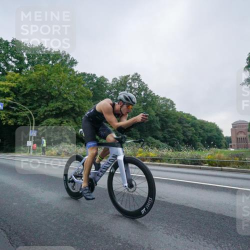 14.09.2025 - Stadtparktriathlon Michael Burmester http://msf.ph/oto/8888816 14.09.2025 08:53:11 Radfahren 315 meine-sportfotos.de
