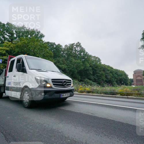 14.09.2025 - Stadtparktriathlon Michael Burmester http://msf.ph/oto/8888832 14.09.2025 08:54:29 Radfahren 330 meine-sportfotos.de