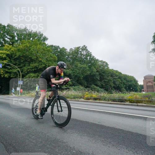 14.09.2025 - Stadtparktriathlon Michael Burmester http://msf.ph/oto/8888931 14.09.2025 08:57:28 Radfahren 316, 319, 332, 348 meine-sportfotos.de