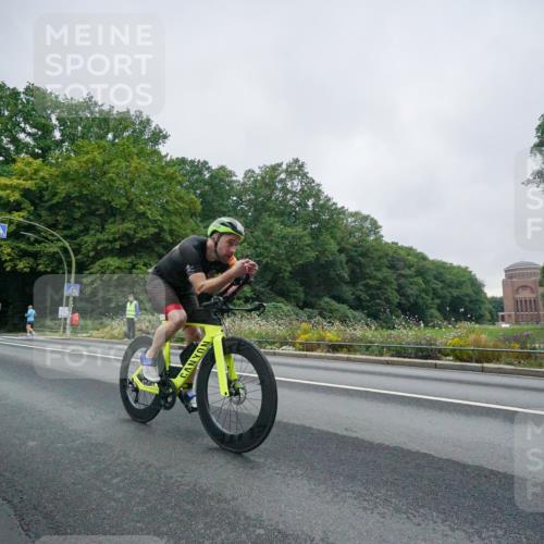 14.09.2025 - Stadtparktriathlon Michael Burmester http://msf.ph/oto/8888935 14.09.2025 08:57:29 Radfahren 316, 319, 332 meine-sportfotos.de
