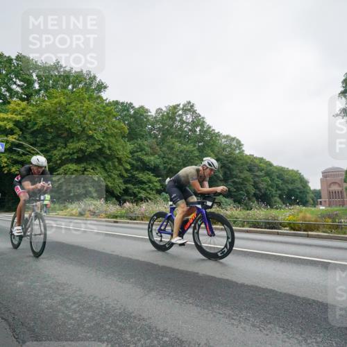 14.09.2025 - Stadtparktriathlon Michael Burmester http://msf.ph/oto/8889053 14.09.2025 09:02:42 Radfahren 323, 326, 345, 347, 361, 375, 376 meine-sportfotos.de